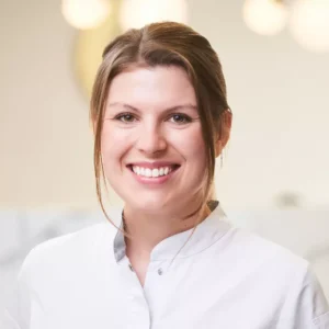 Zahnärztin Dr. Christina Wobbe